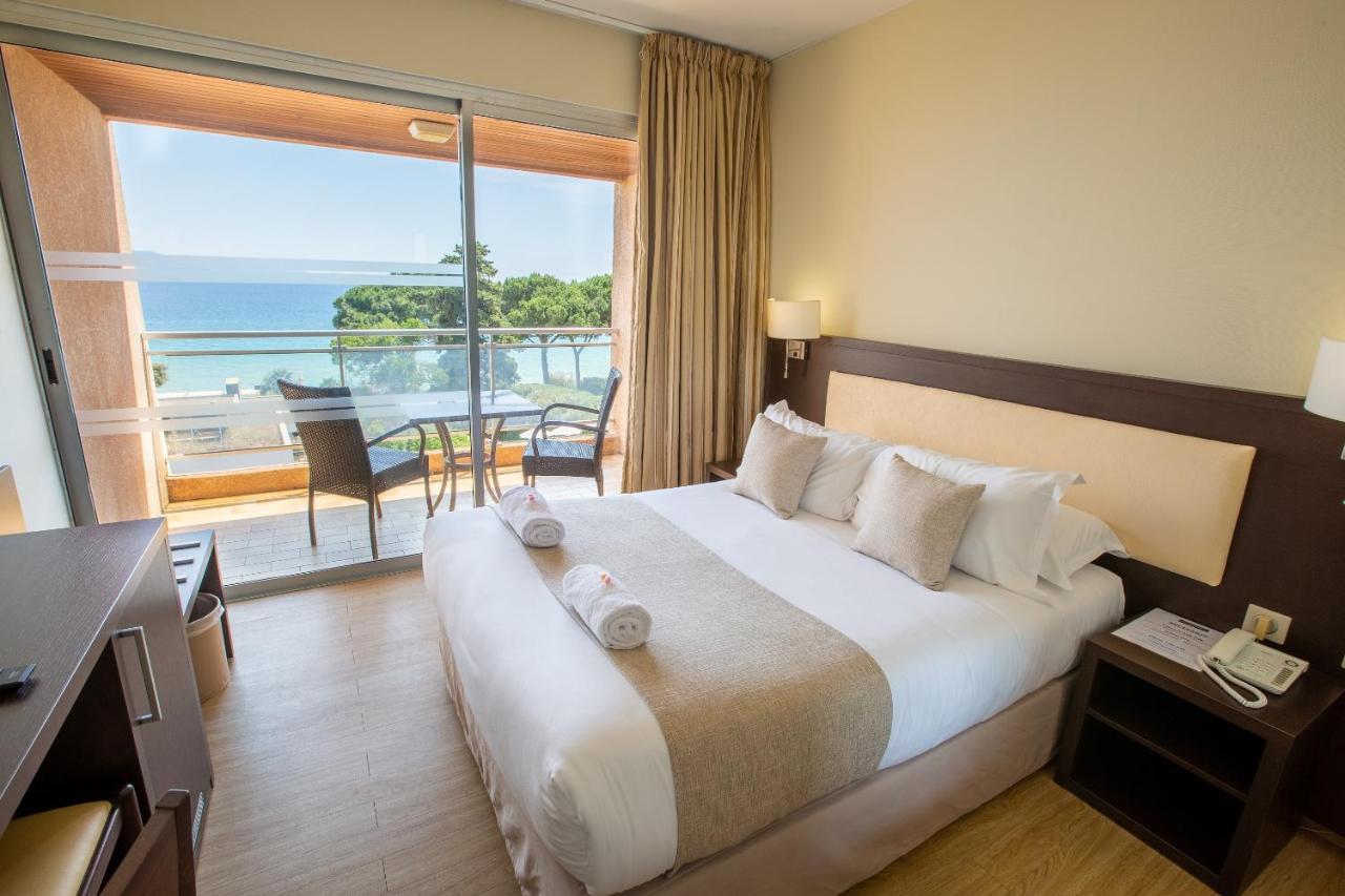 Hotel La Pinede Аяччо Экстерьер фото